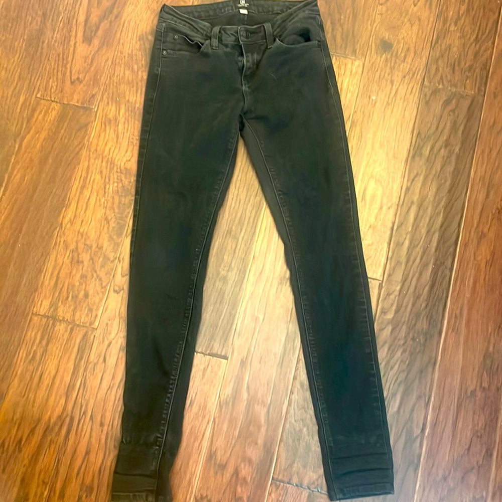 Just Black Size 27